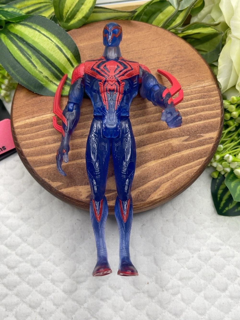 Marvel Spider-Man 2099 Hasbro F5841 Action Figure Blue Red 2022